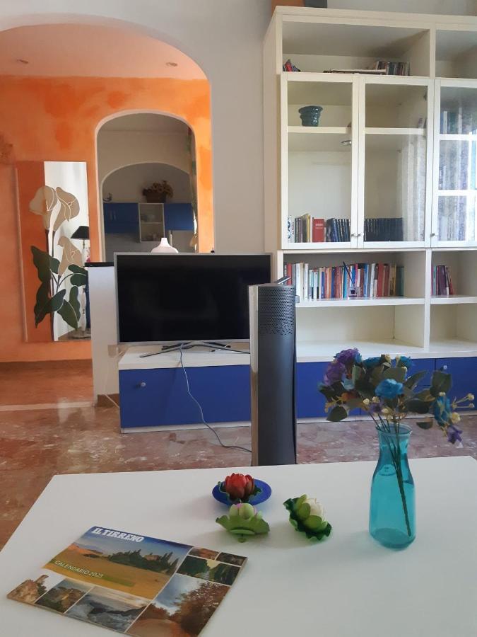 L'Isola Felice Apartment เชชินา ภายนอก รูปภาพ